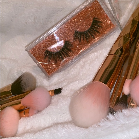 💎5/$25💎 Wispies High-Quality Mink Eyelashes - Picture 4 of 5